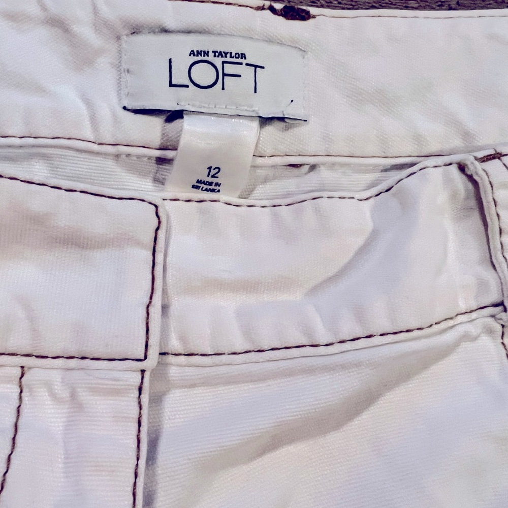 Women’s Shorts - Picture 4 of 5